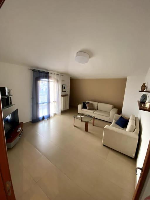 Sunny Home:Palo Del Colle Luaran gambar